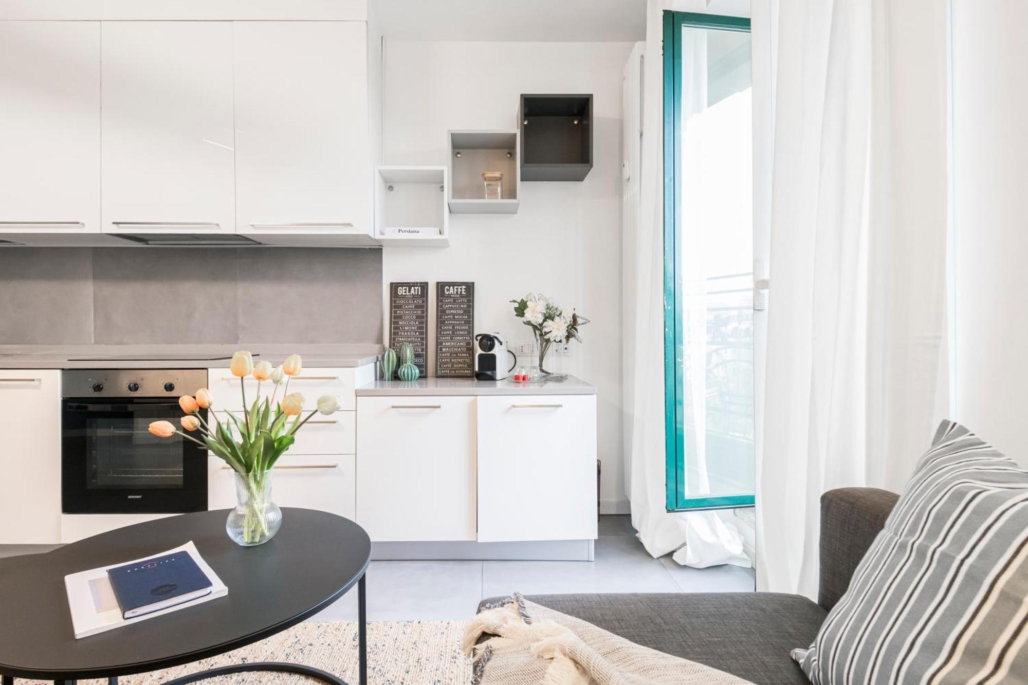 Beautiful Flat Fully Furnished In P.Ta Romana ミラノ エクステリア 写真