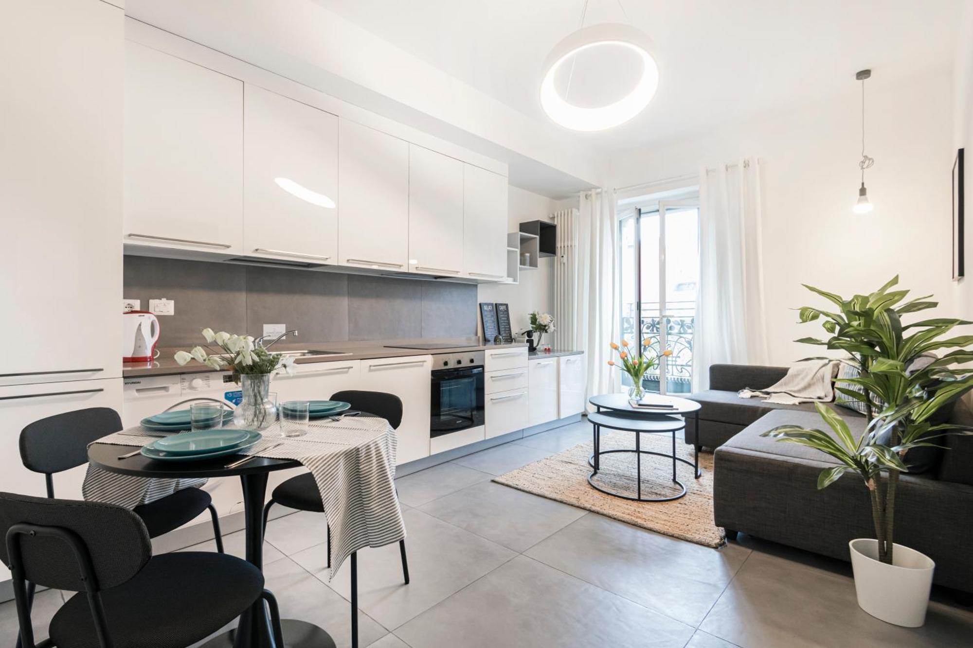 Beautiful Flat Fully Furnished In P.Ta Romana ミラノ エクステリア 写真